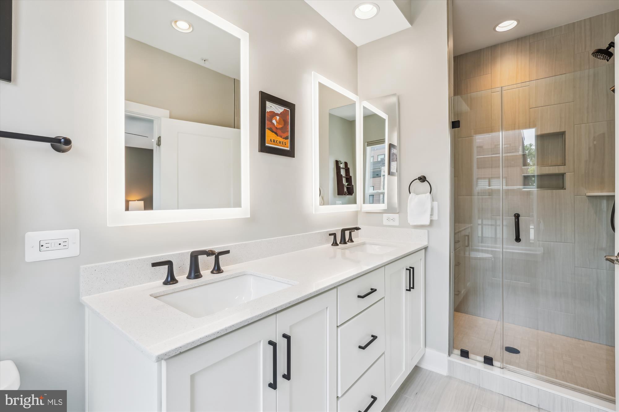 3538 SUTTON HEIGHTS CIRCLE