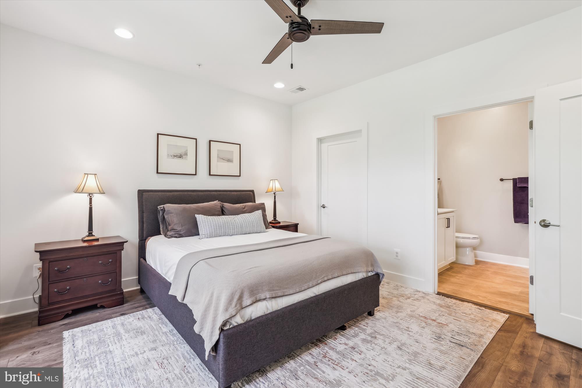 3538 SUTTON HEIGHTS CIRCLE