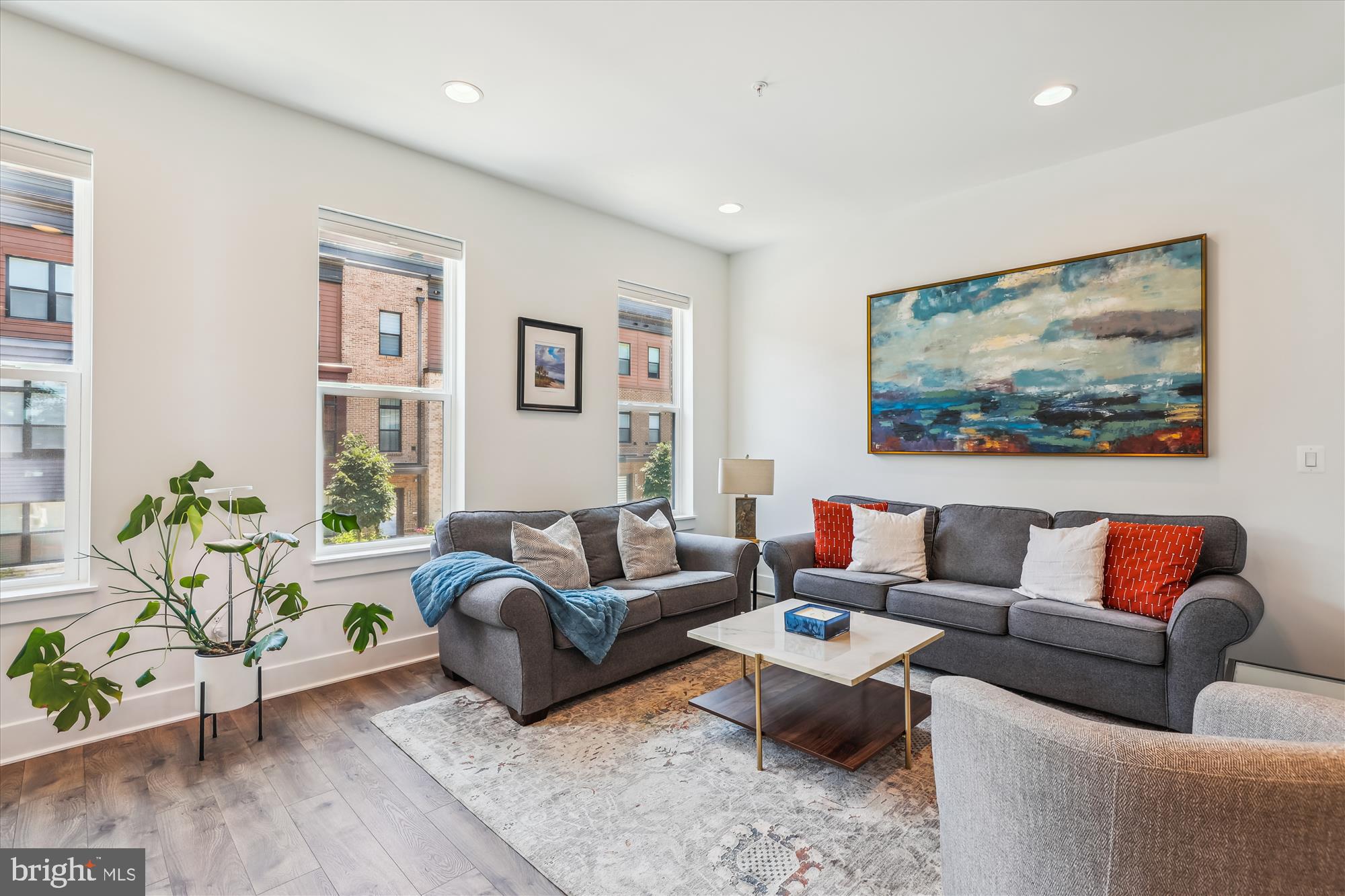 3538 SUTTON HEIGHTS CIRCLE