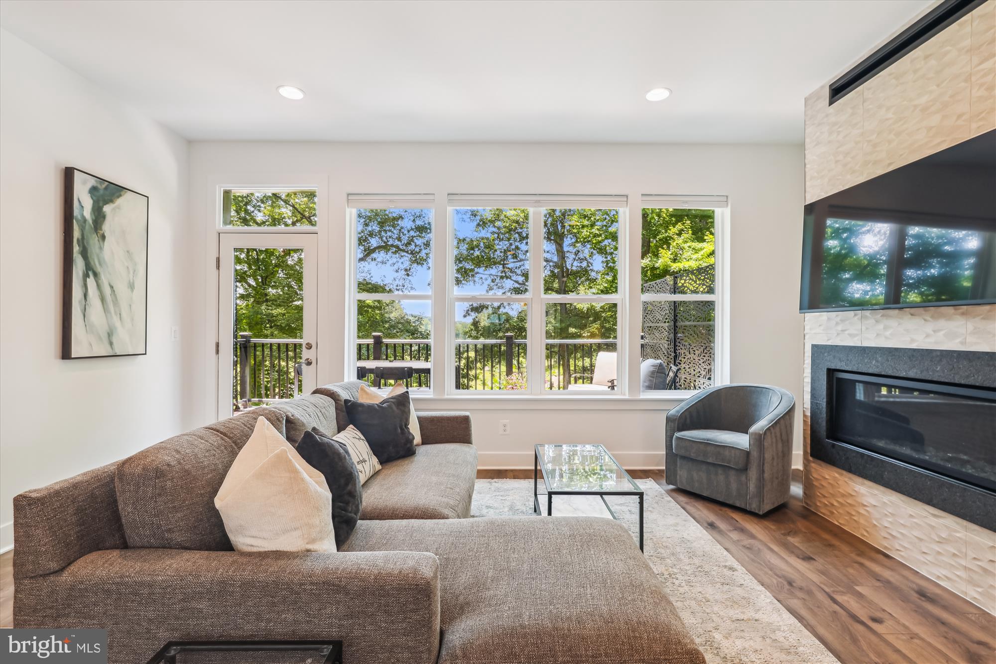 3538 SUTTON HEIGHTS CIRCLE