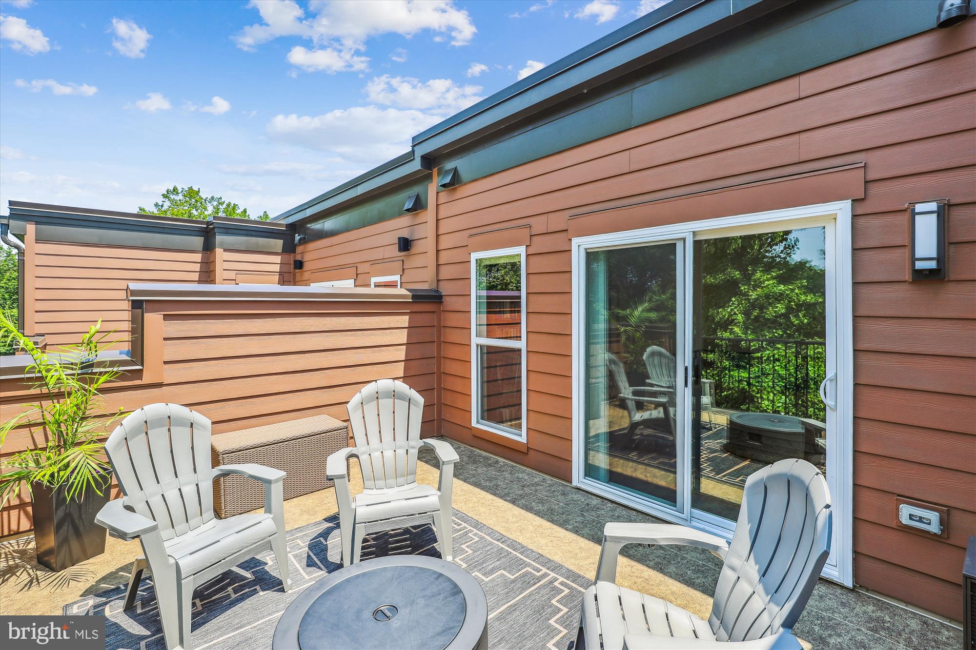 3538 SUTTON HEIGHTS CIRCLE