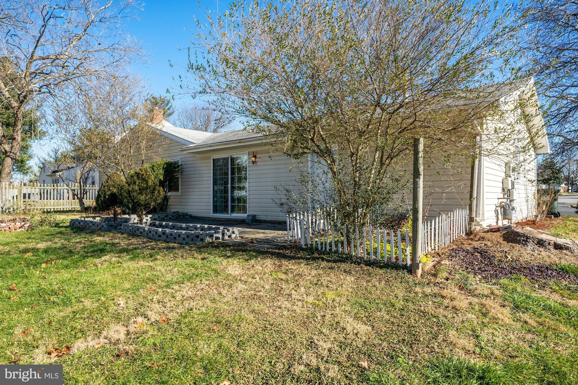 4102 PLAZA LANE