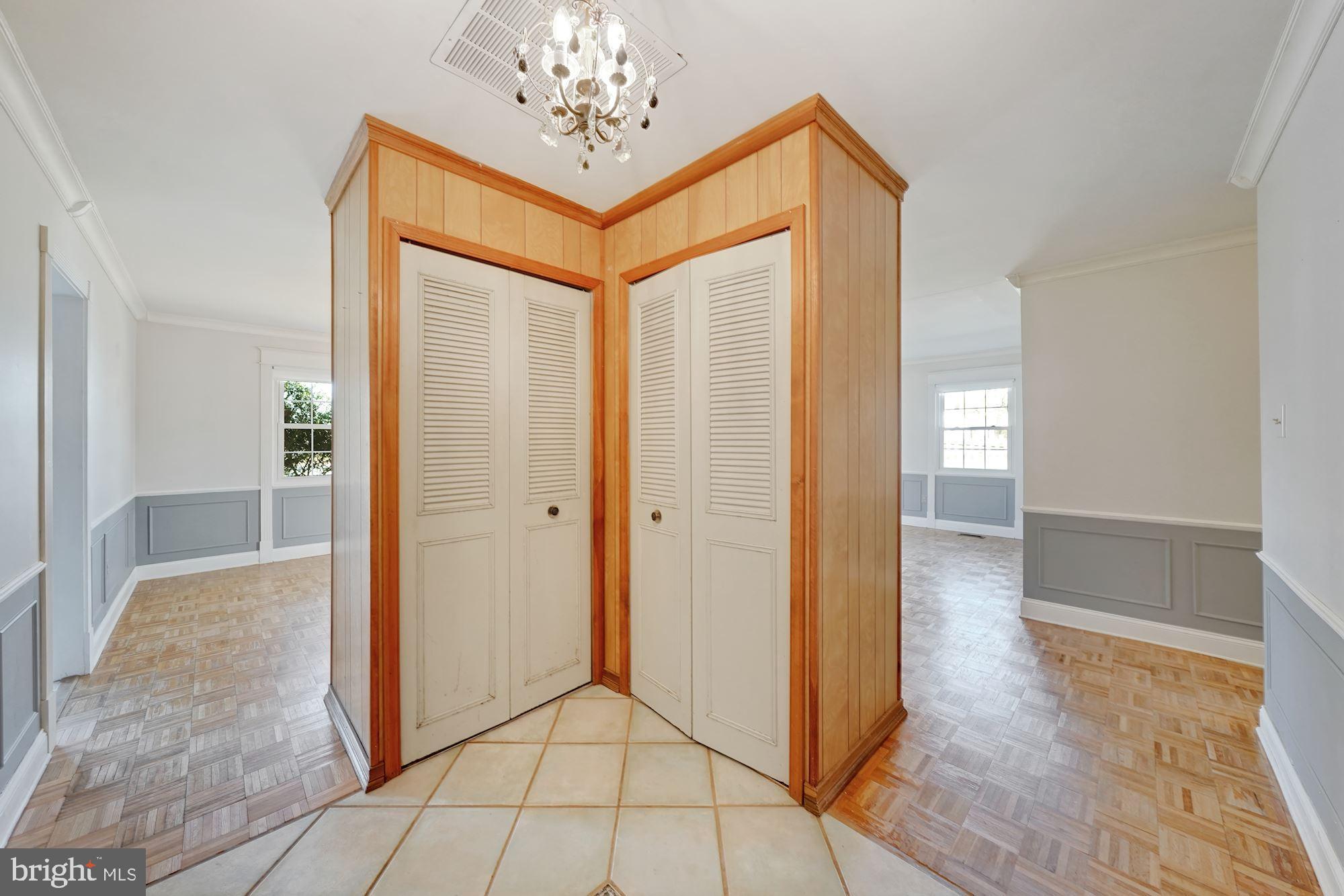 4102 PLAZA LANE