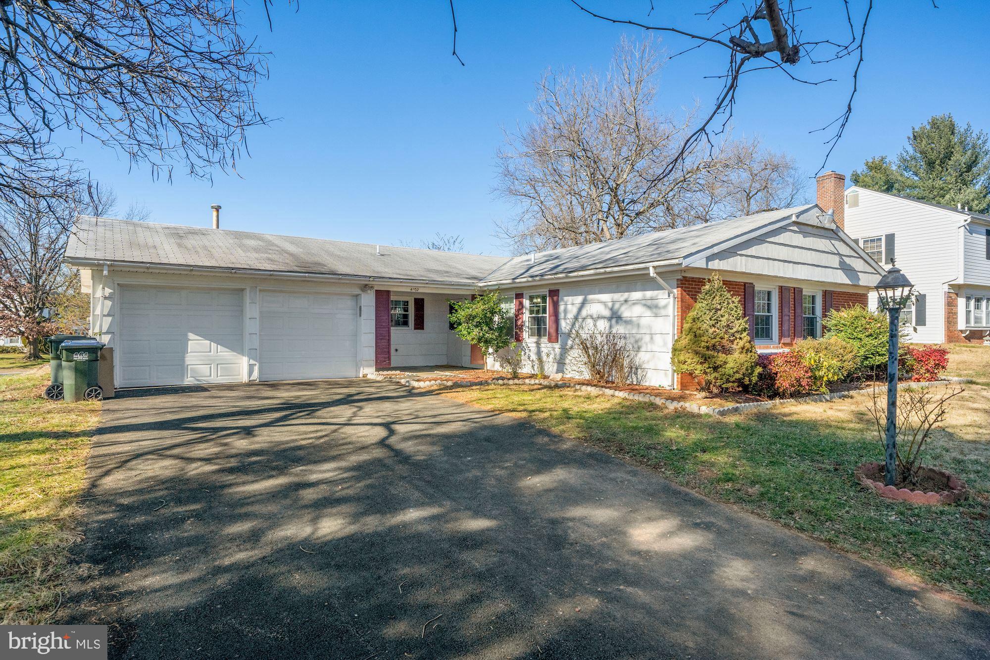4102 PLAZA LANE