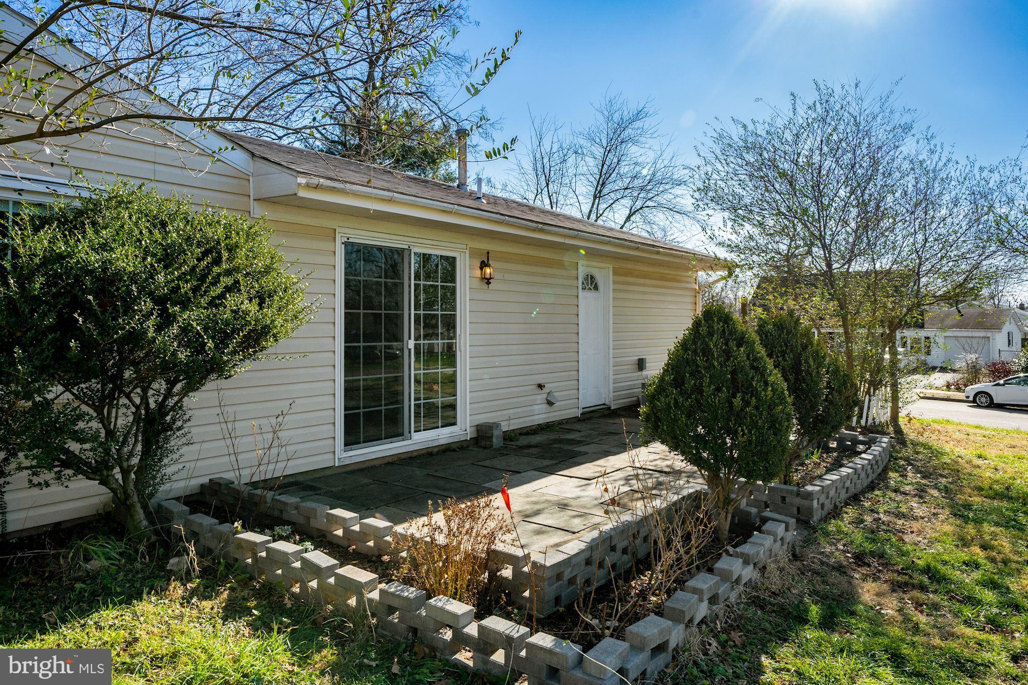 4102 PLAZA LANE
