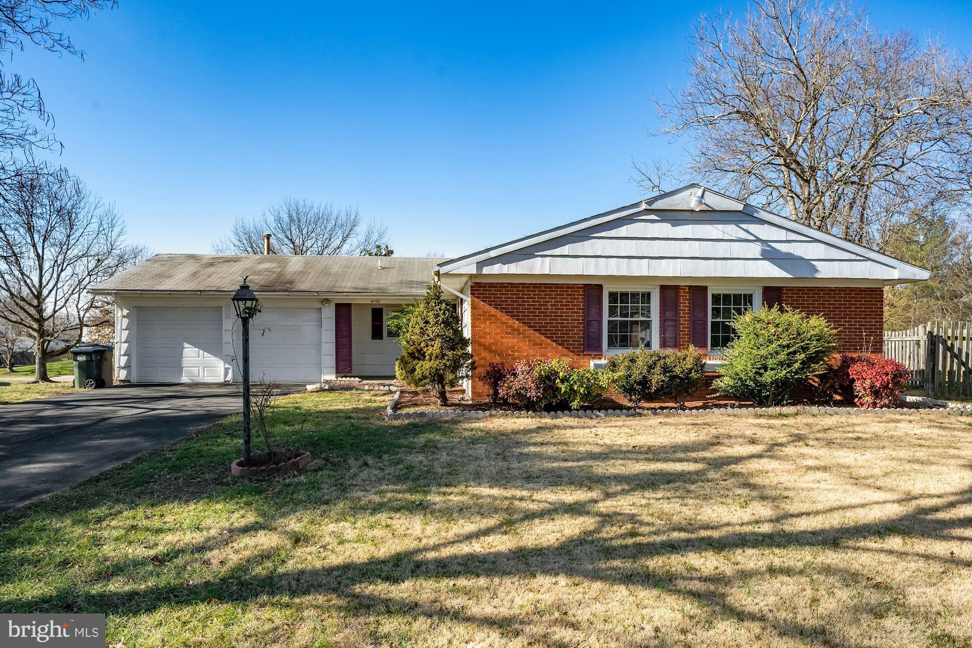 4102 PLAZA LANE
