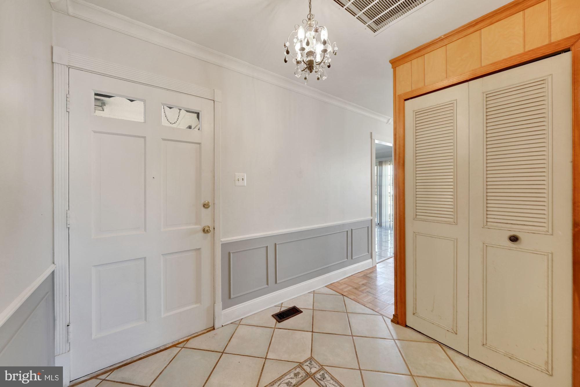 4102 PLAZA LANE