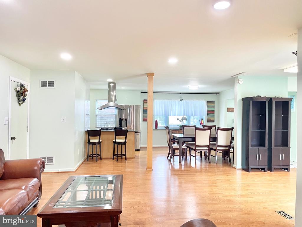 13126 PEBBLE LANE