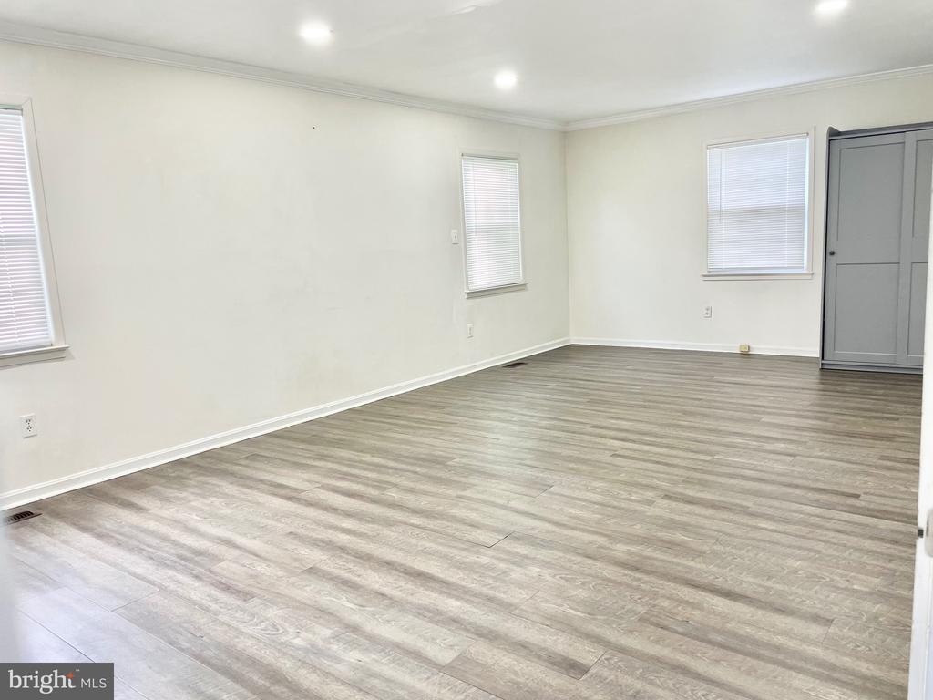 13126 PEBBLE LANE