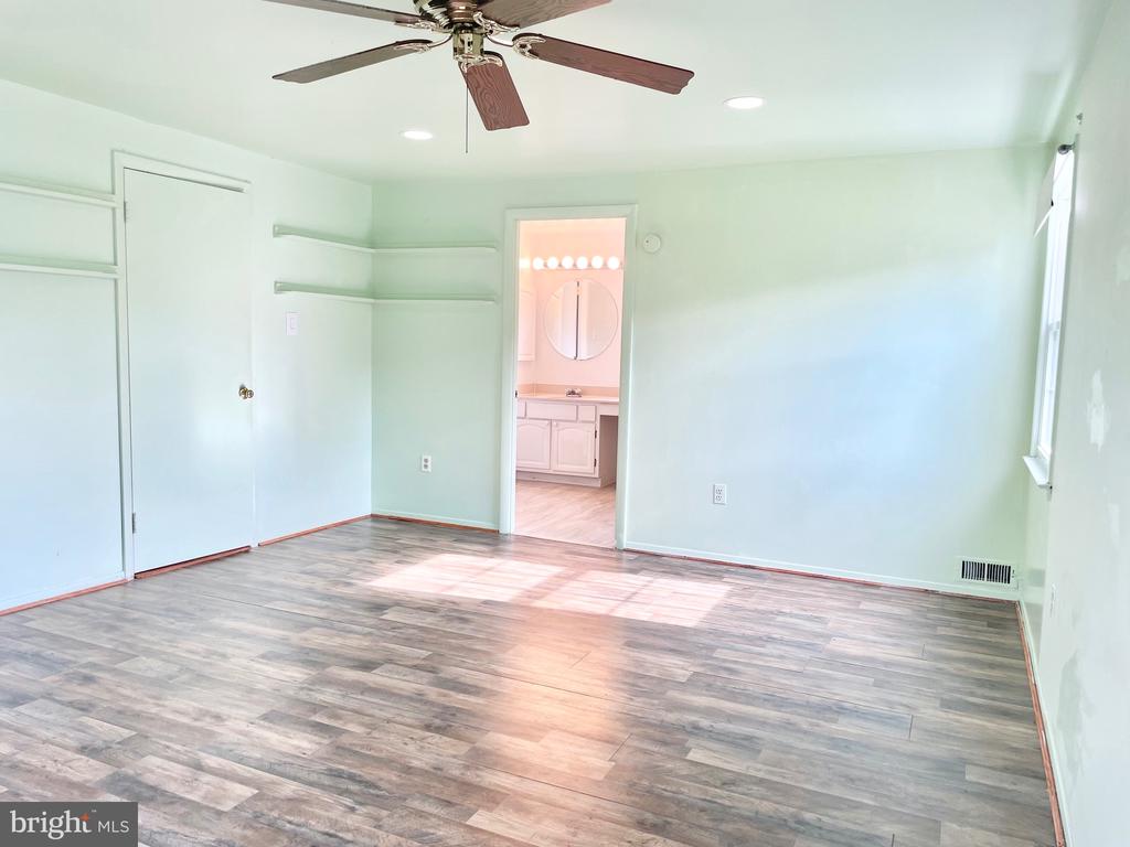 13126 PEBBLE LANE