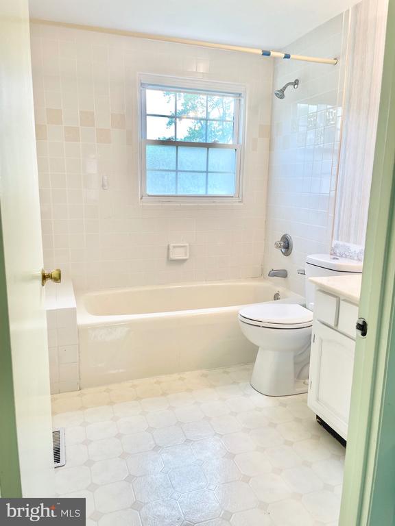 13126 PEBBLE LANE
