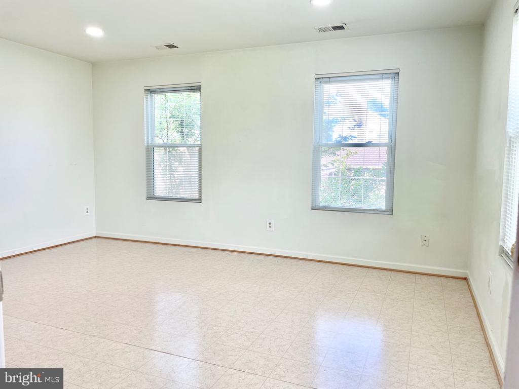 13126 PEBBLE LANE