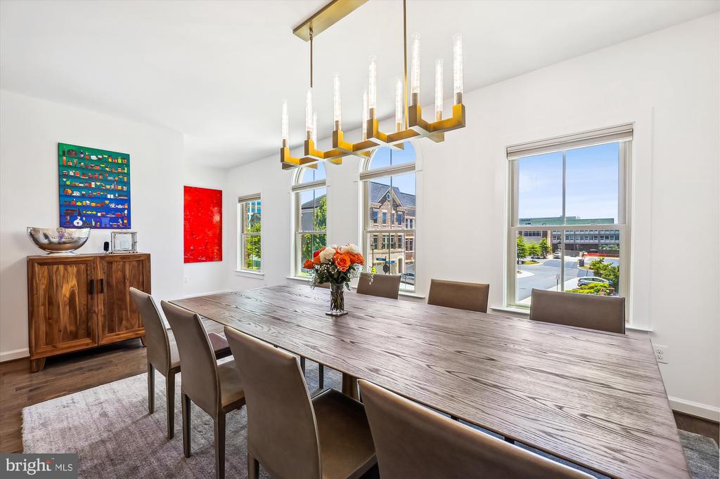7228 MAGPIE LANE