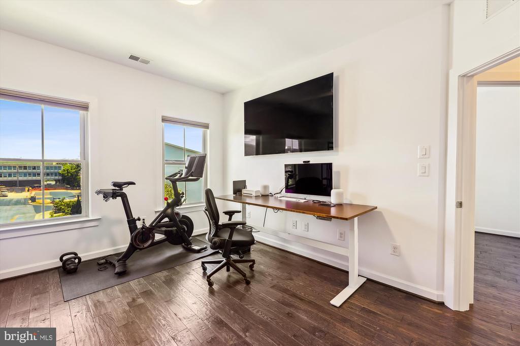 7228 MAGPIE LANE
