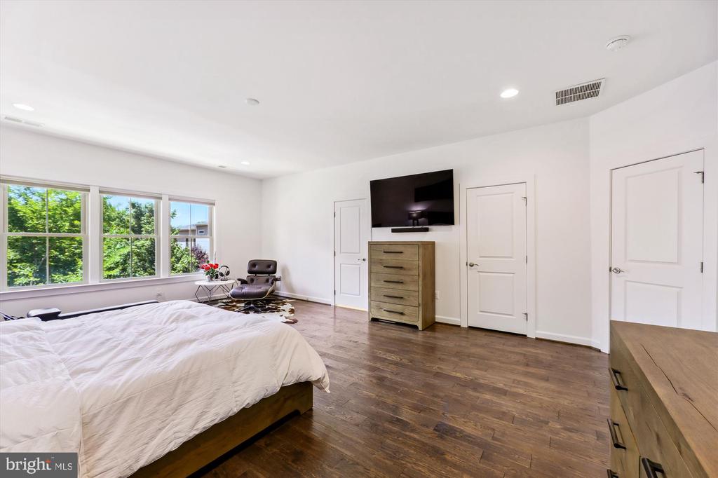 7228 MAGPIE LANE