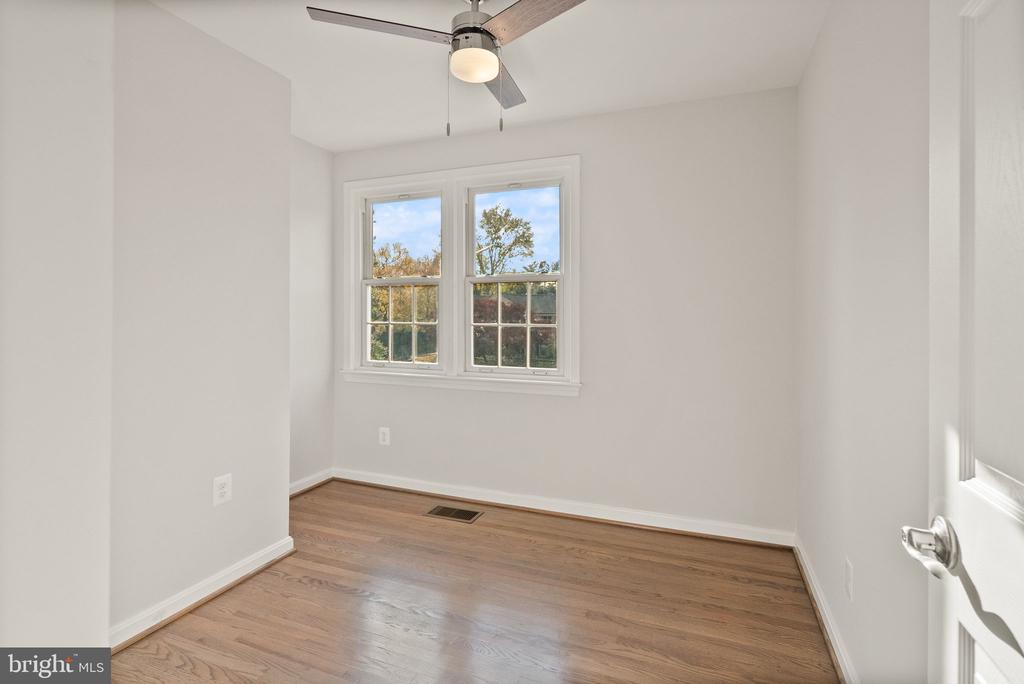 5127 PORTSMOUTH ROAD