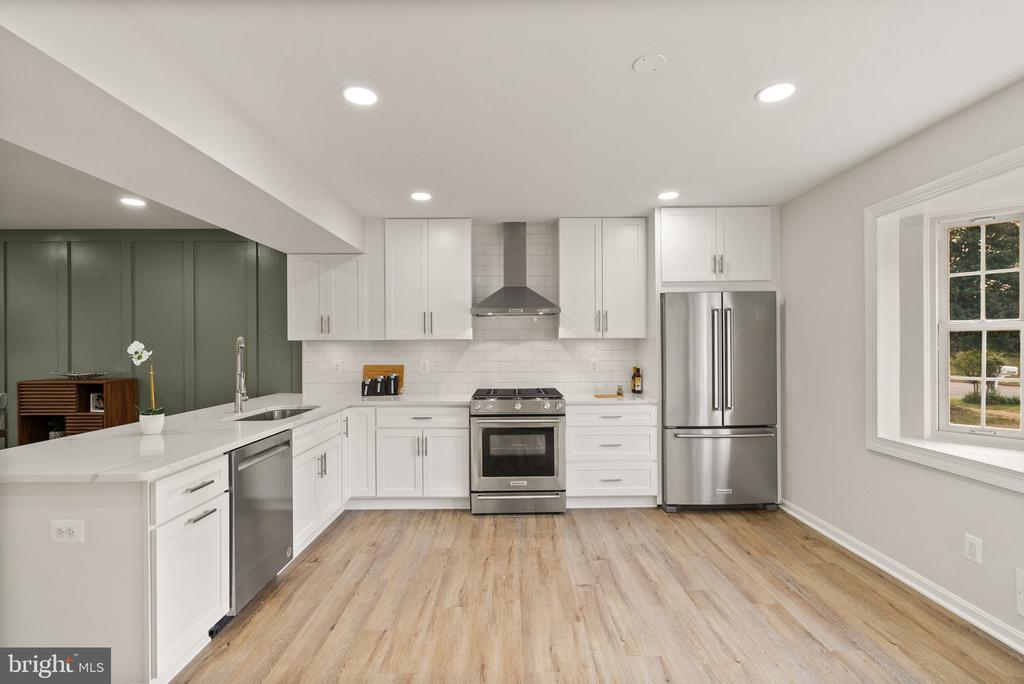 5127 PORTSMOUTH ROAD