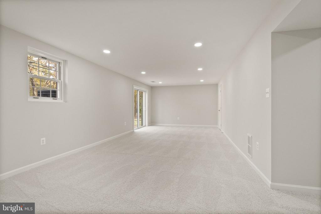 5127 PORTSMOUTH ROAD
