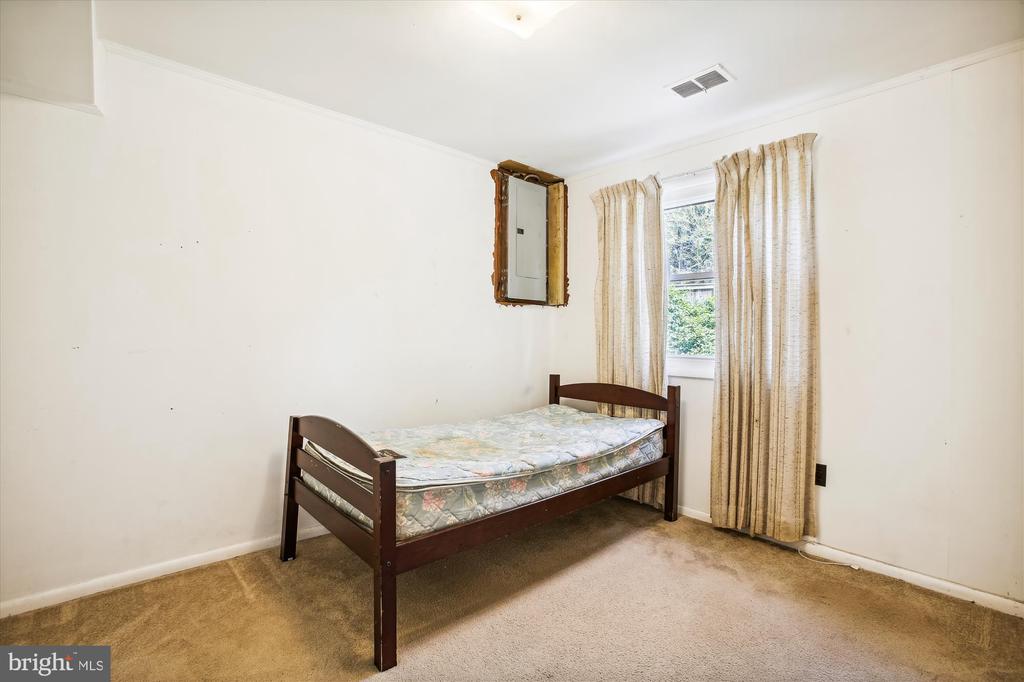 11153 BYRD DRIVE