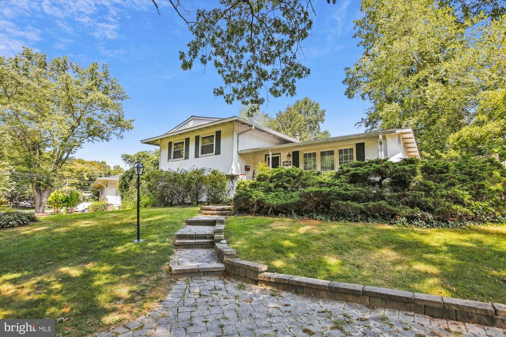 11153 BYRD DRIVE