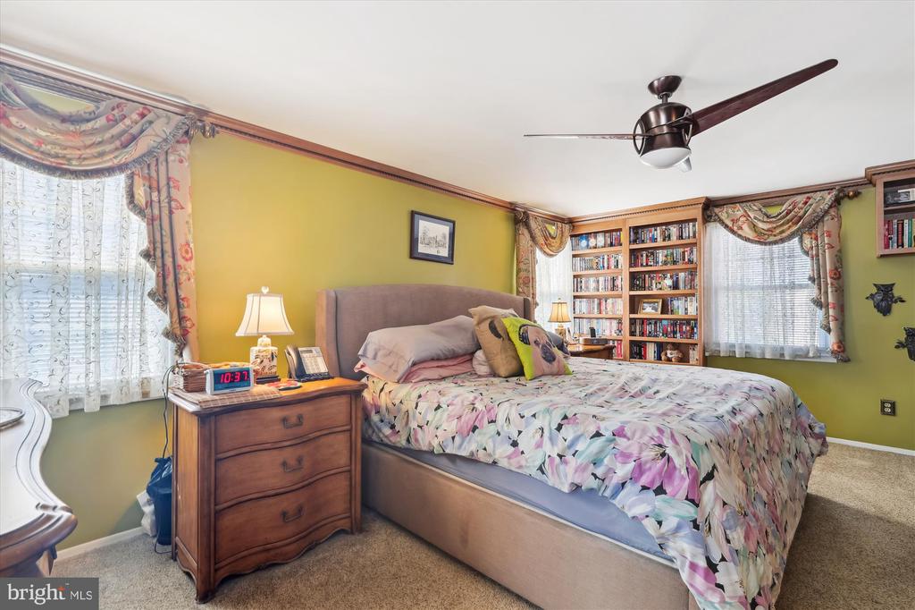 4212 MAJESTIC LANE