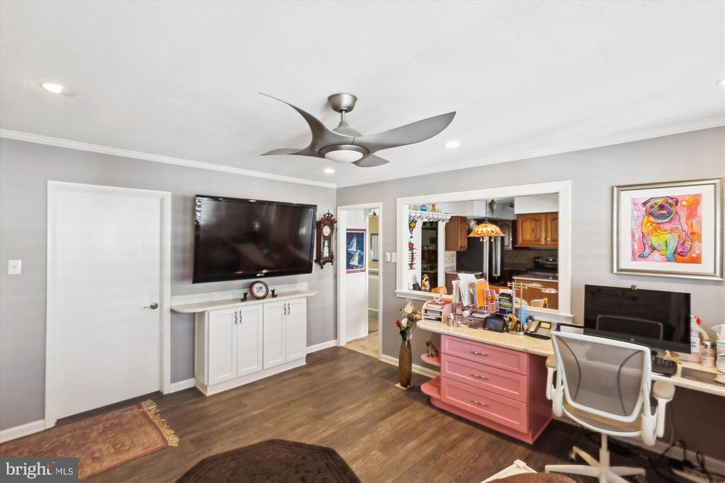 4212 MAJESTIC LANE
