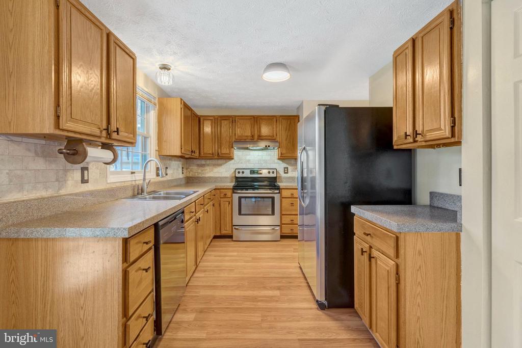 13760 CABELLS MILL DRIVE