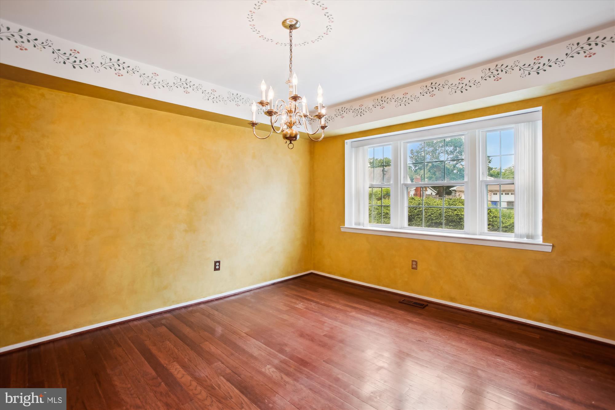 4129 MEADOW HILL LANE