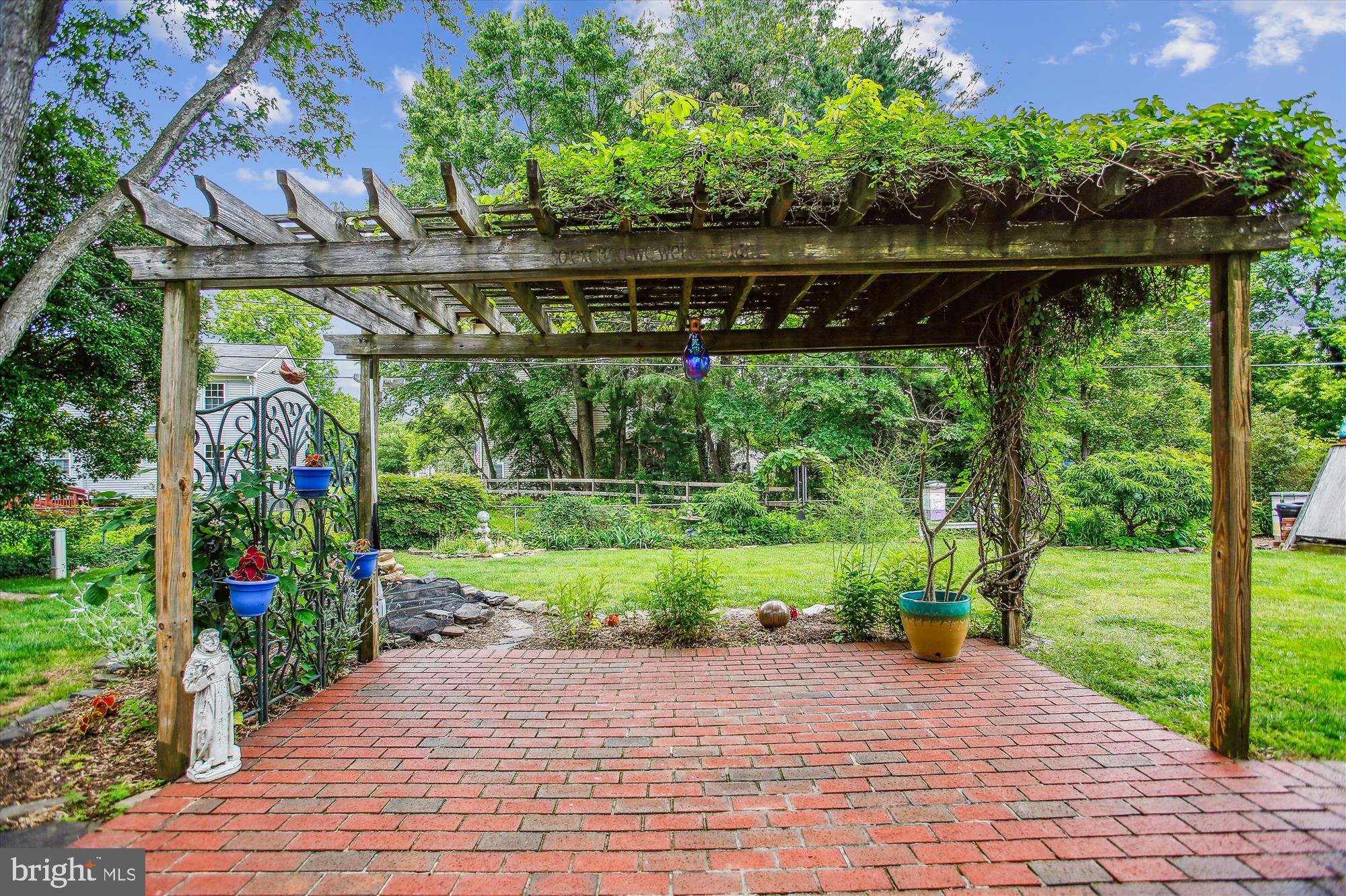 4129 MEADOW HILL LANE