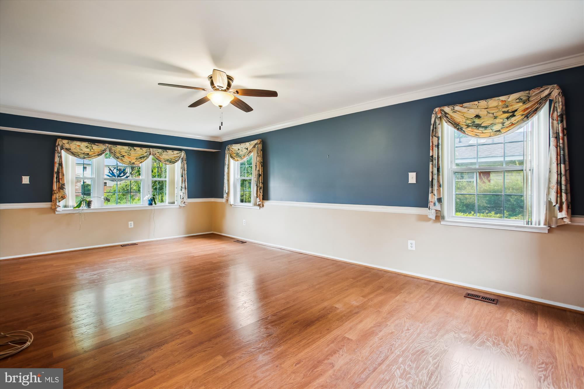 4129 MEADOW HILL LANE