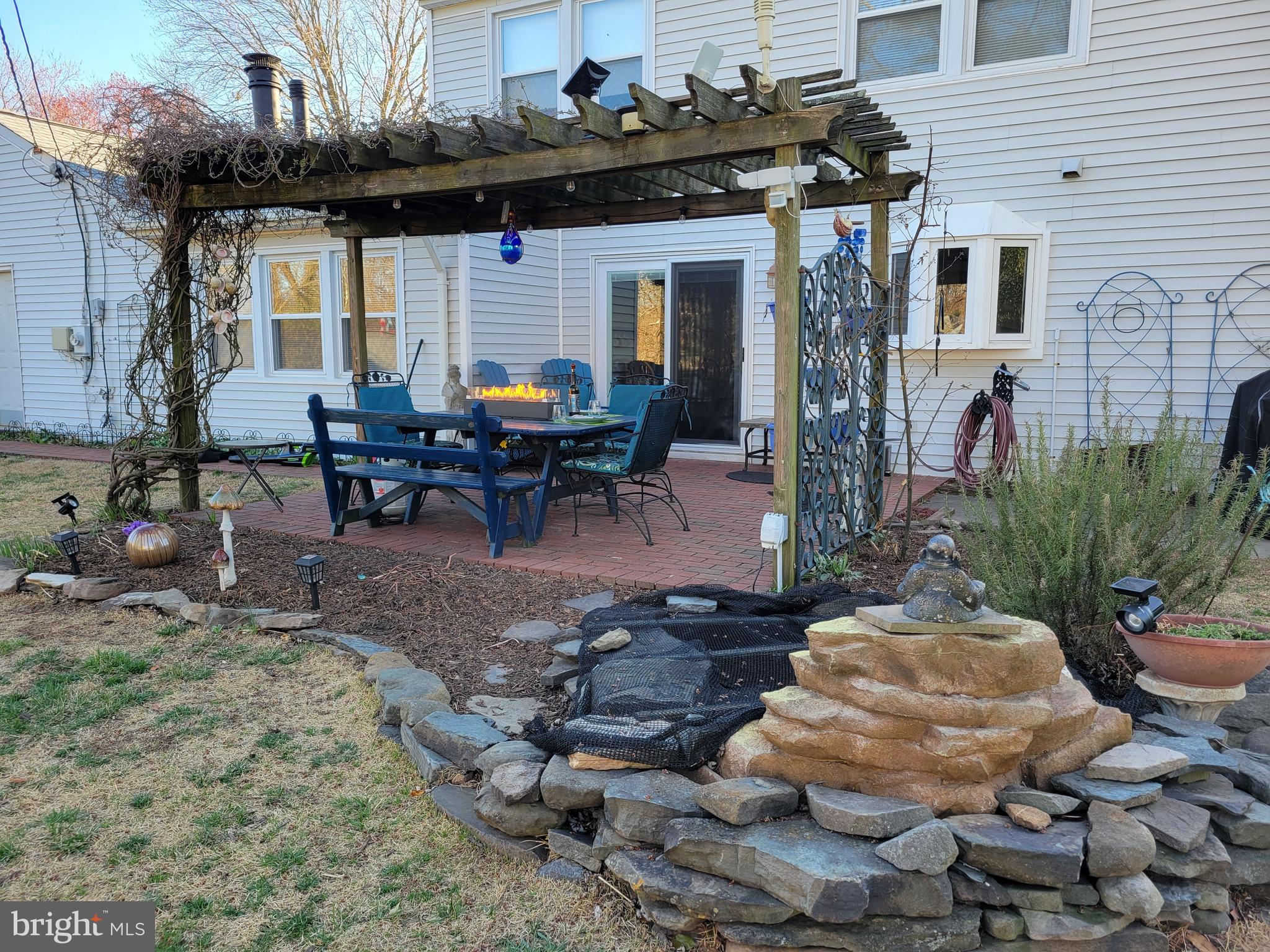 4129 MEADOW HILL LANE