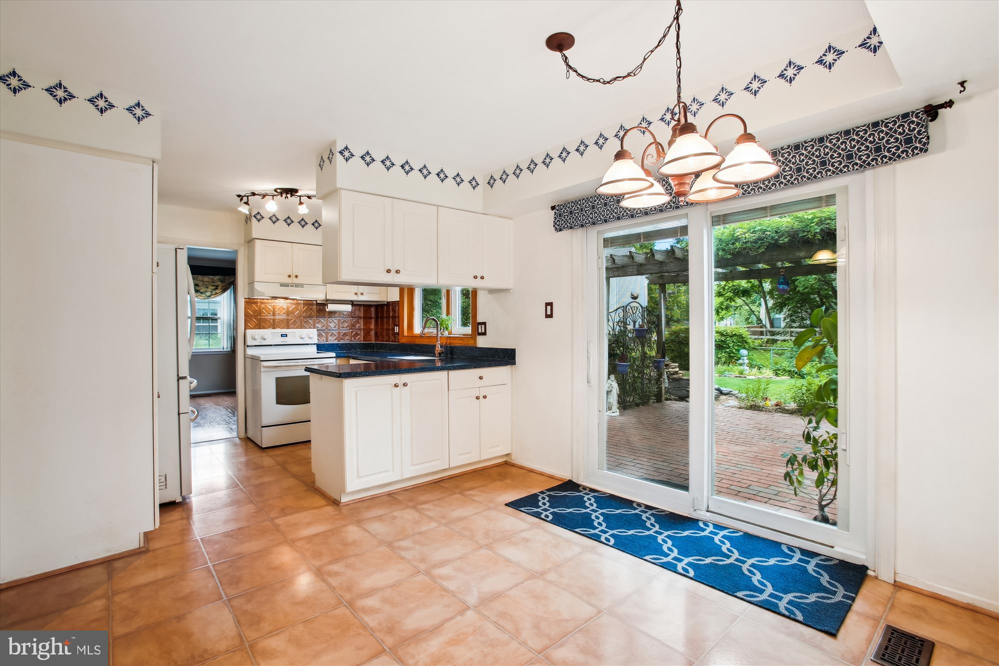 4129 MEADOW HILL LANE