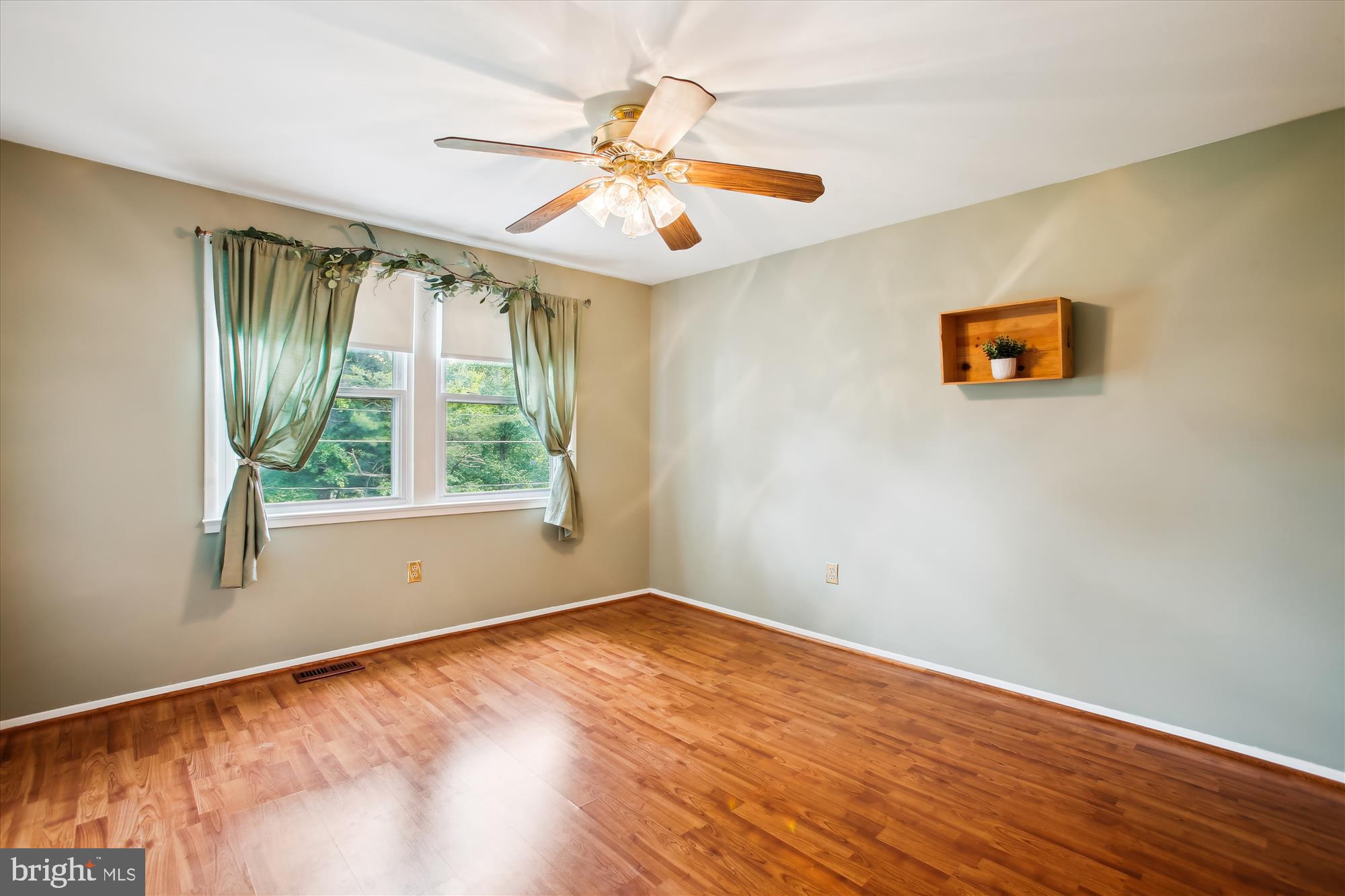 4129 MEADOW HILL LANE