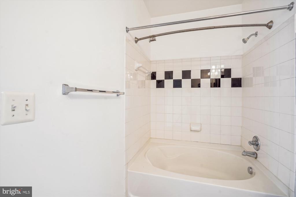 11350 ARISTOTLE DRIVE 7-202