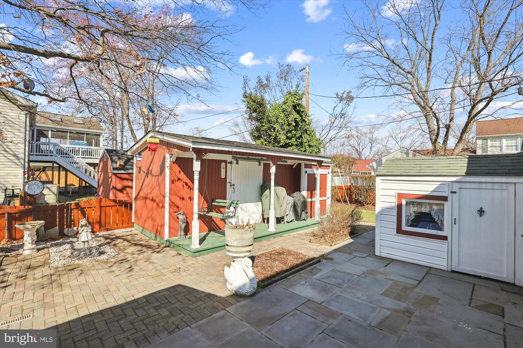 4212 MAJESTIC LANE