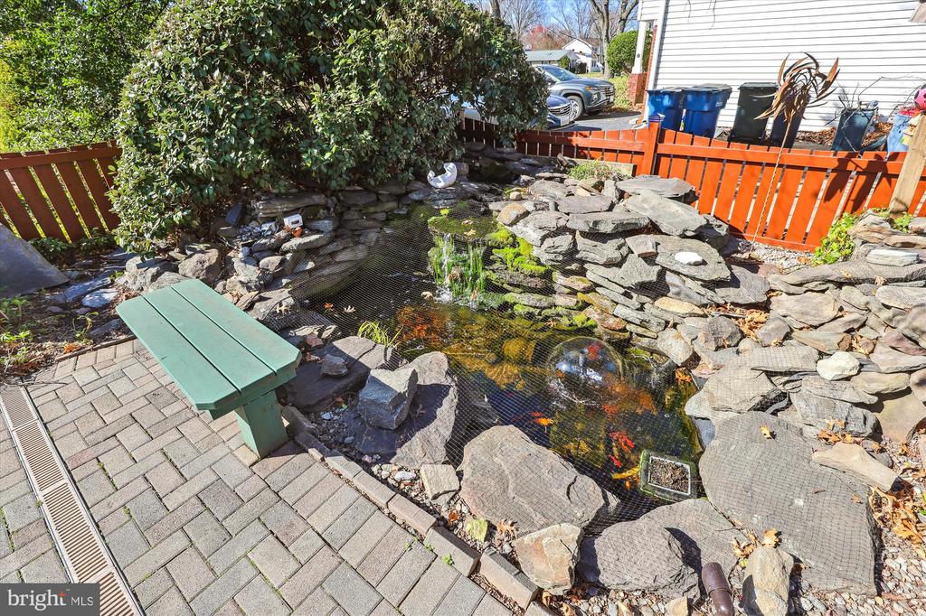 4212 MAJESTIC LANE