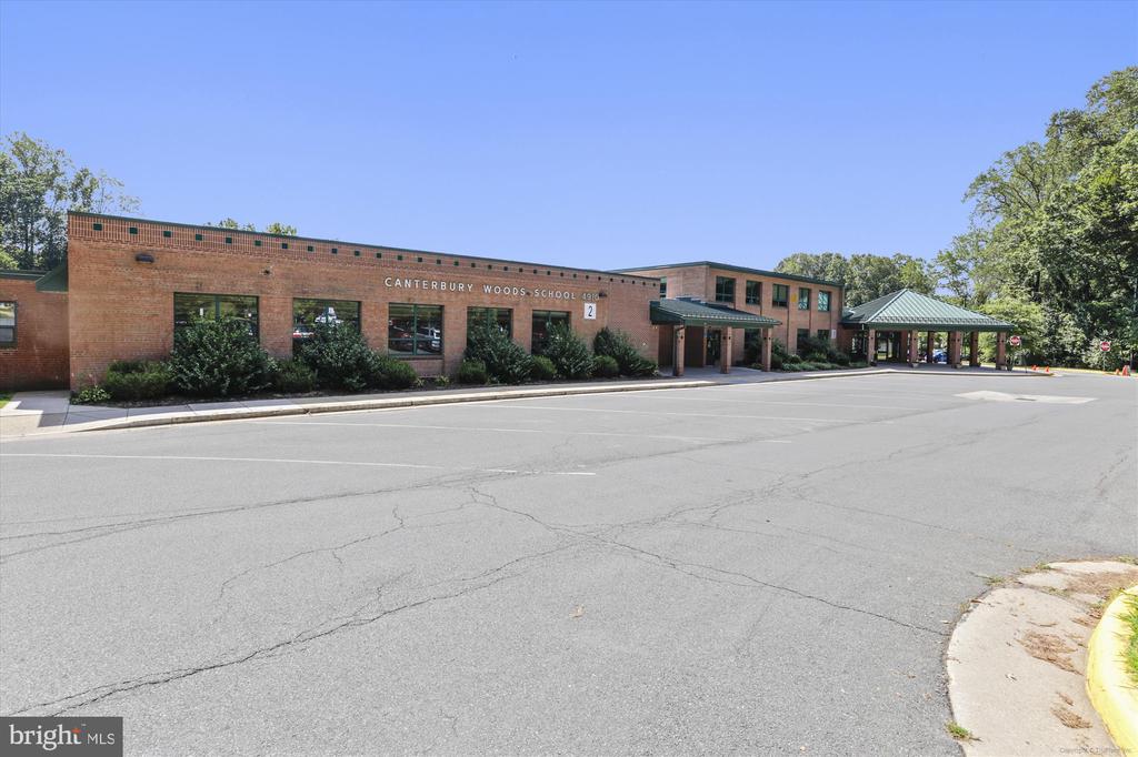 4711 PONTIAC DRIVE