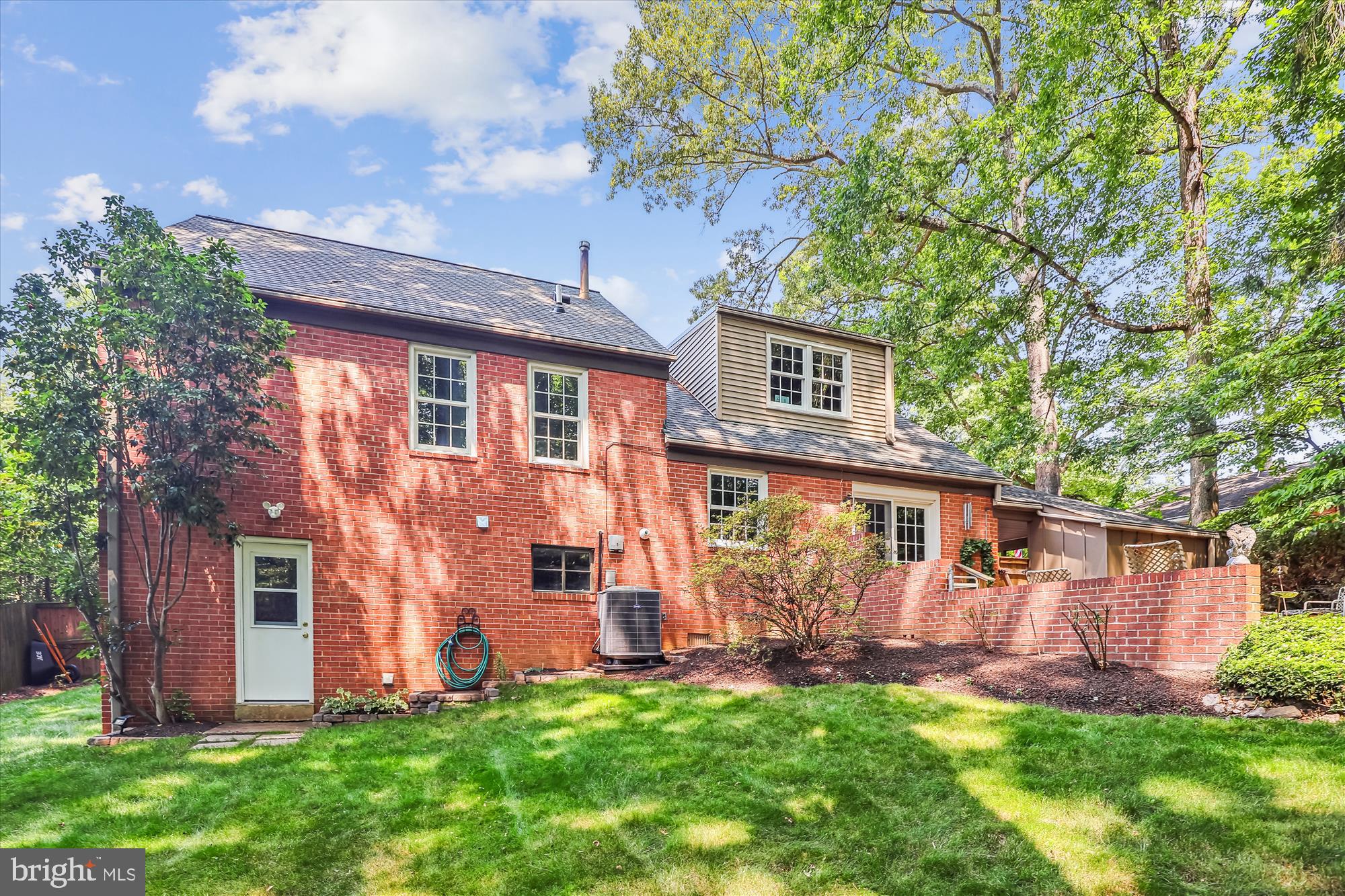 4711 PONTIAC DRIVE