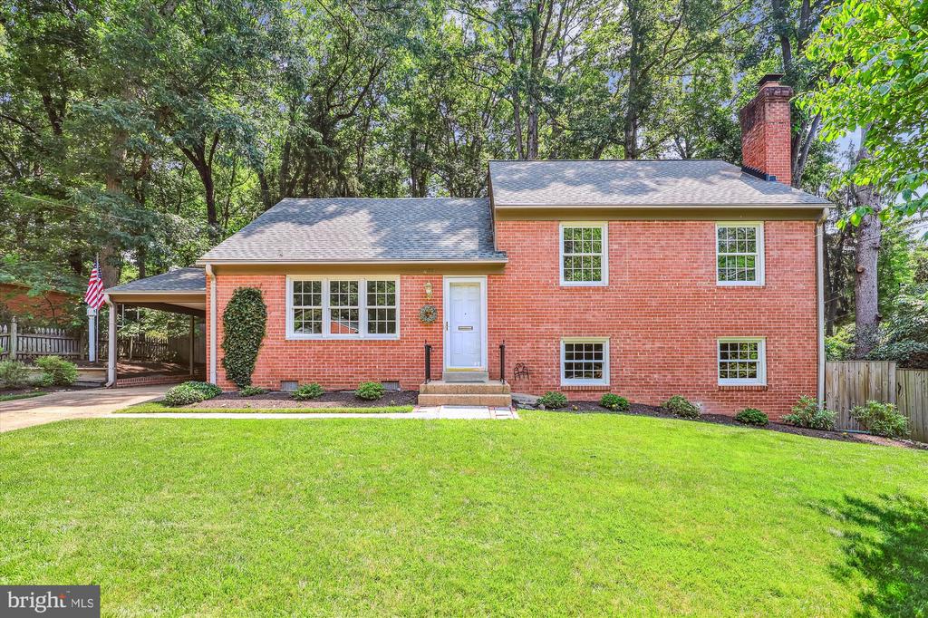 4711 PONTIAC DRIVE