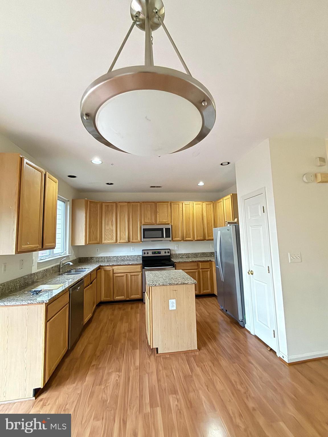 2560 JAMES MADISON CIRCLE