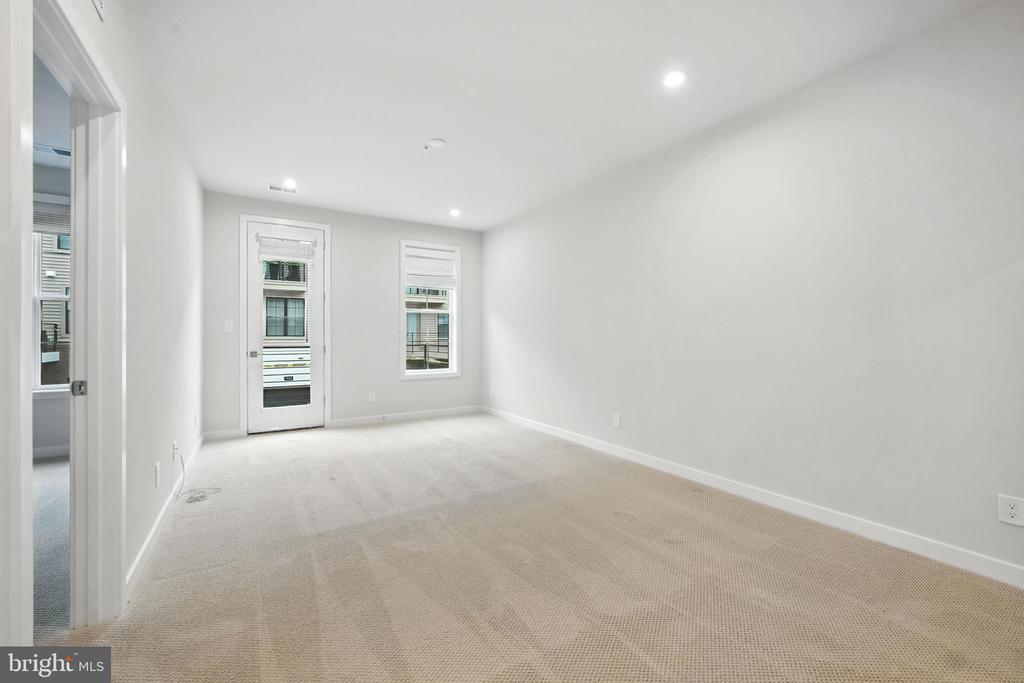 7548 SAWYER FARM WAY 1407