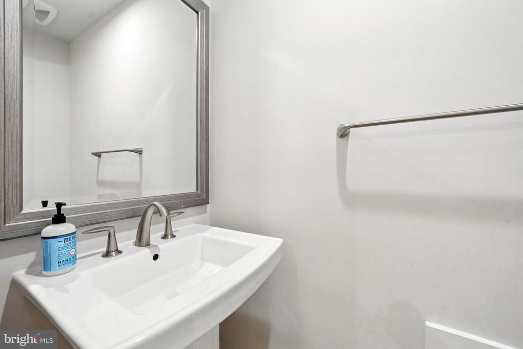 7548 SAWYER FARM WAY 1407