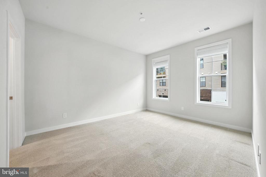 7548 SAWYER FARM WAY 1407