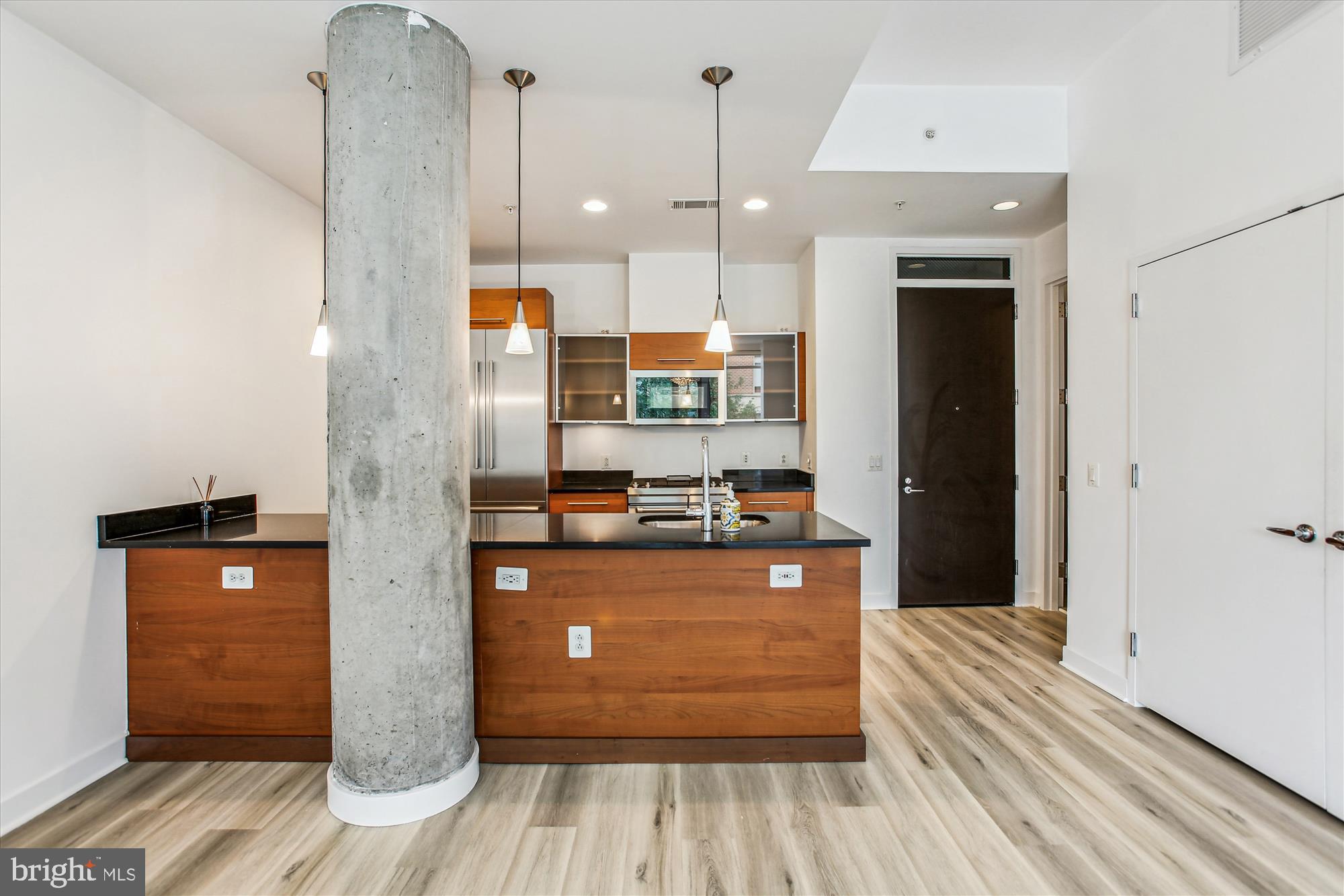 12025 NEW DOMINION PARKWAY 305