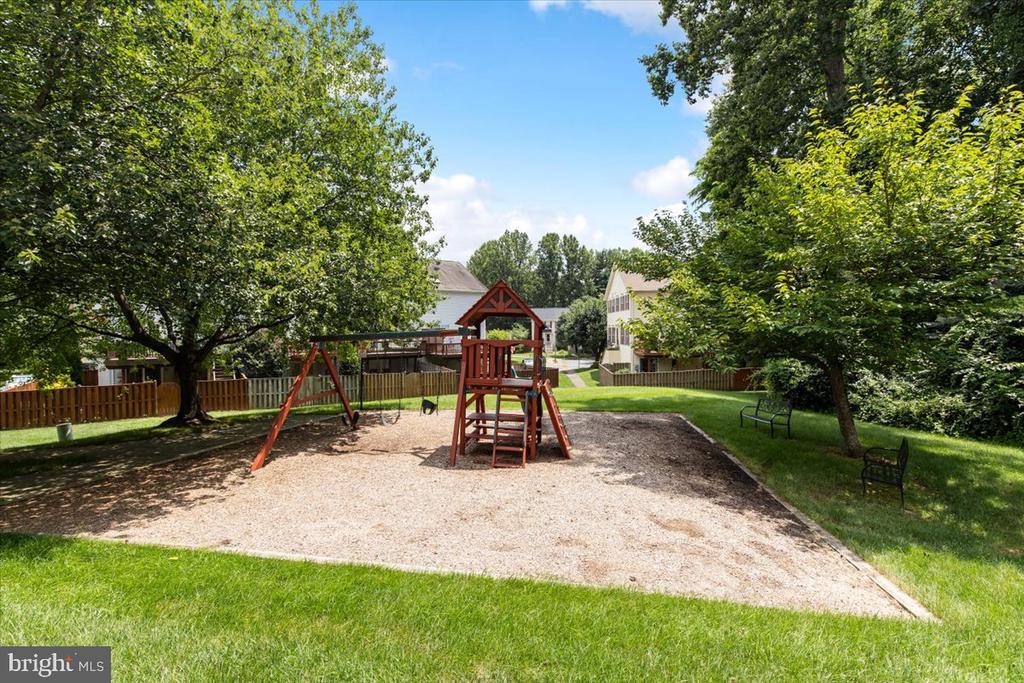 4612 BUCKHORN RIDGE