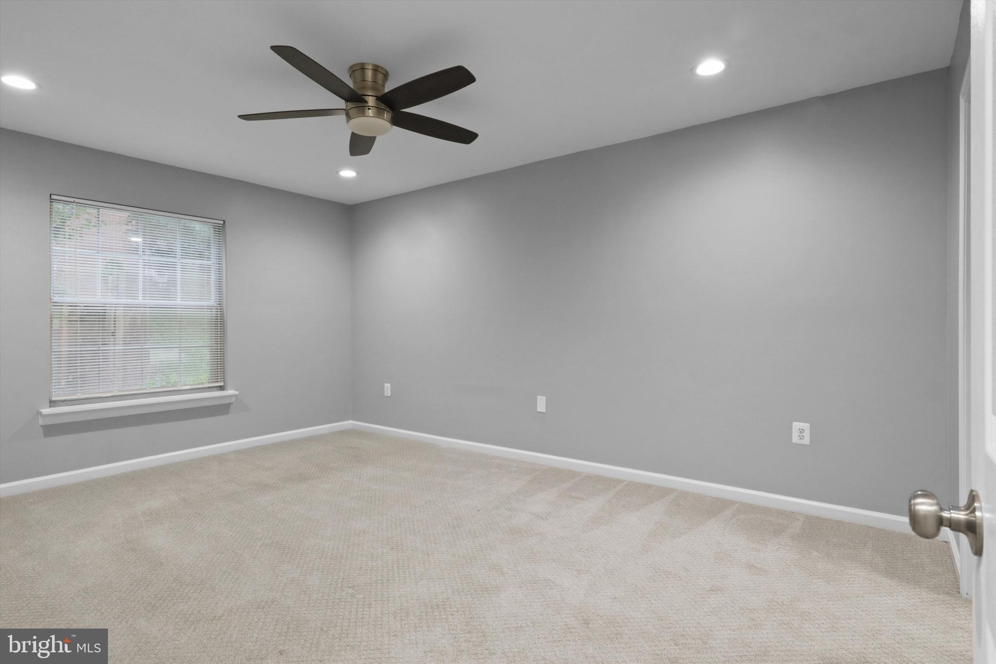 1931 WILSON LANE 101