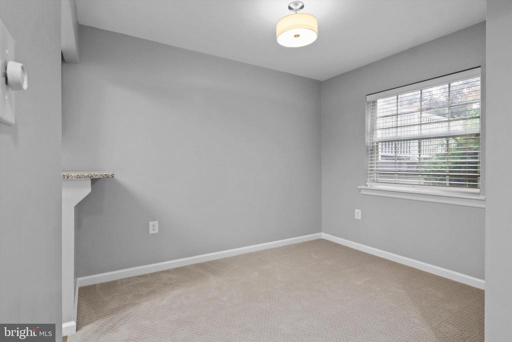 1931 WILSON LANE 101