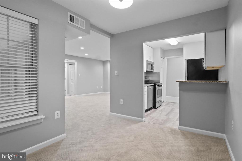 1931 WILSON LANE 101