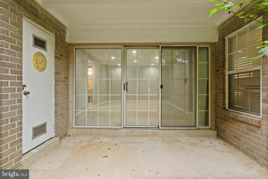 1931 WILSON LANE 101