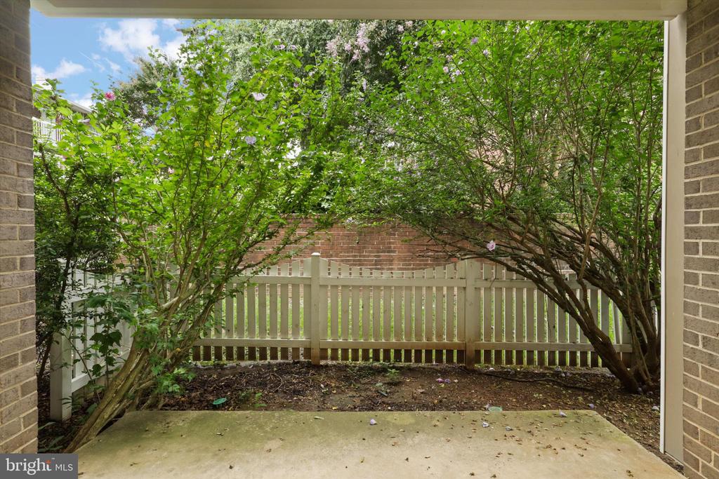 1931 WILSON LANE 101